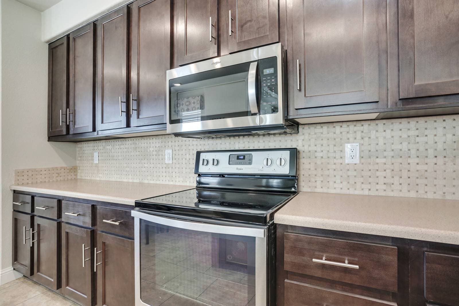 American freedom 2848pc2  kitchen home features