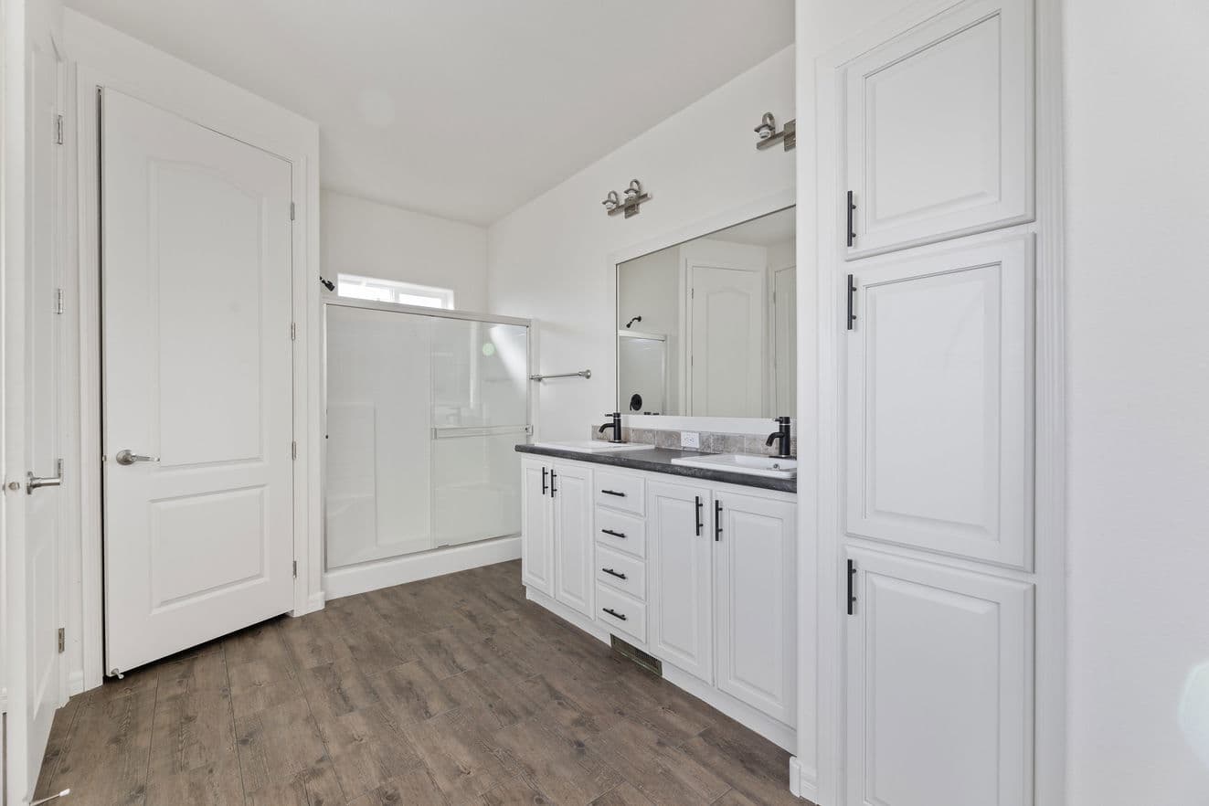 Pacifica  interior home features