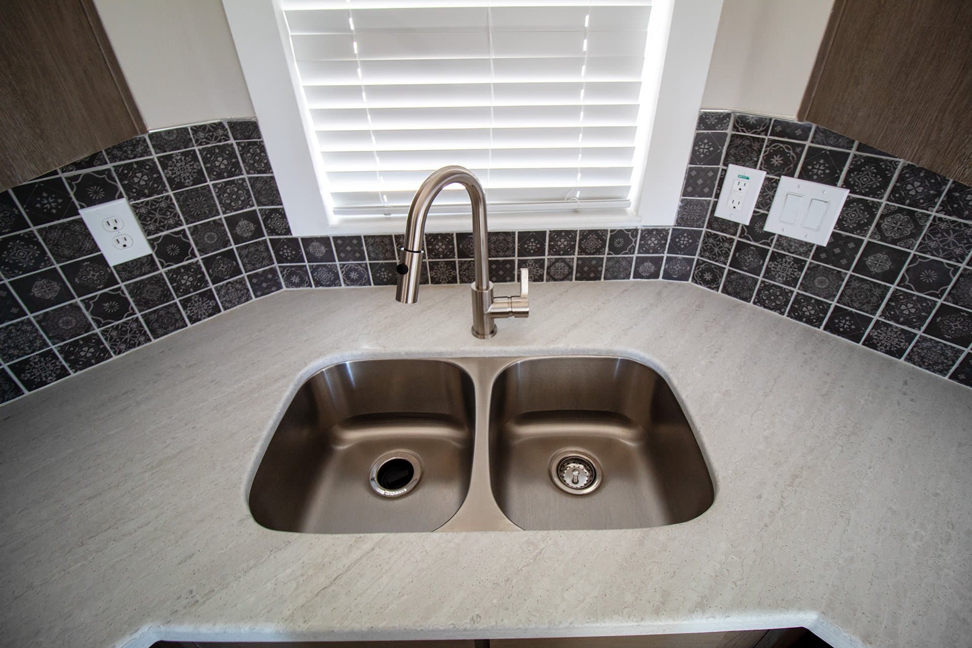 Malibu ma11351w kitchen home features