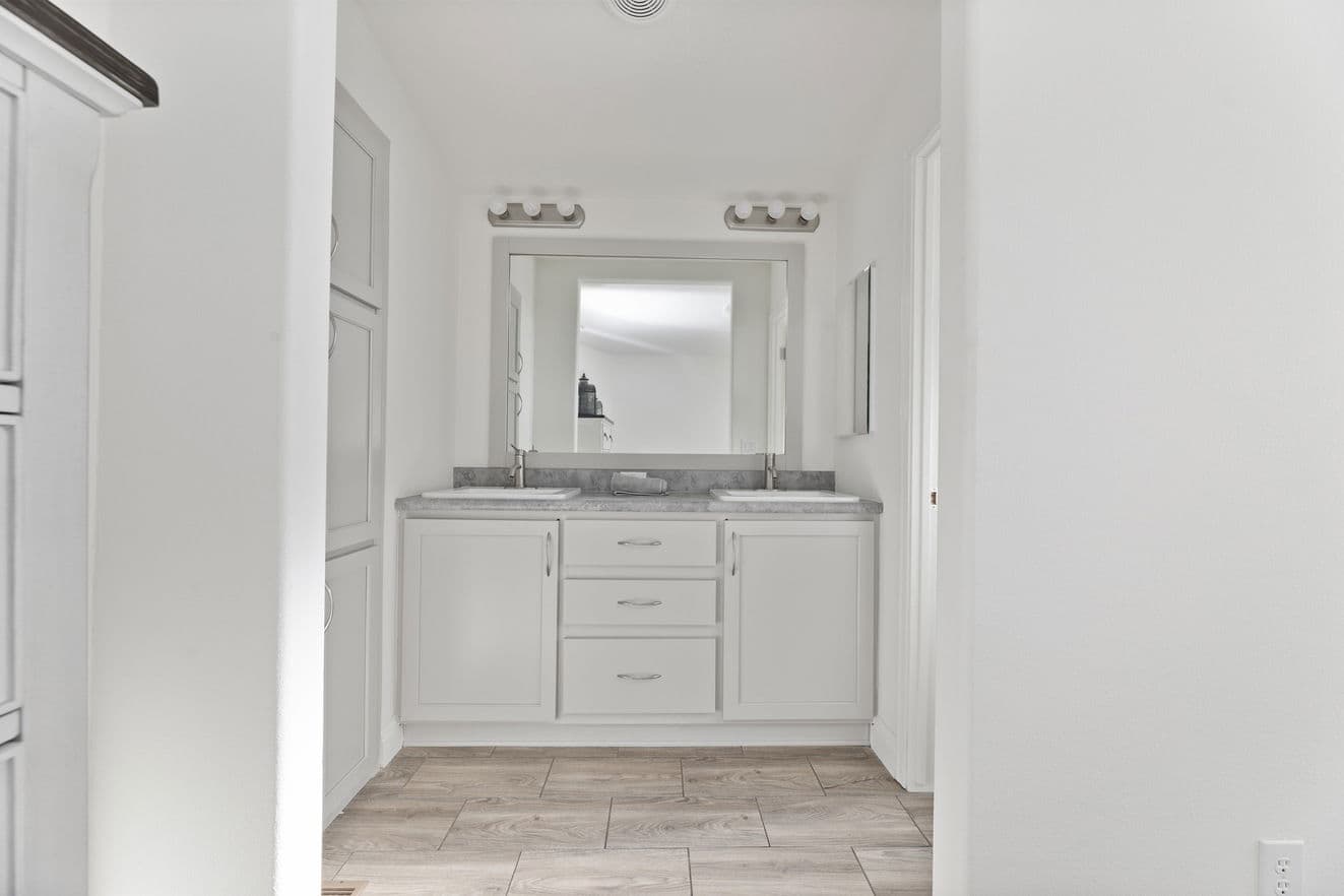 Sedona ridge interior home features