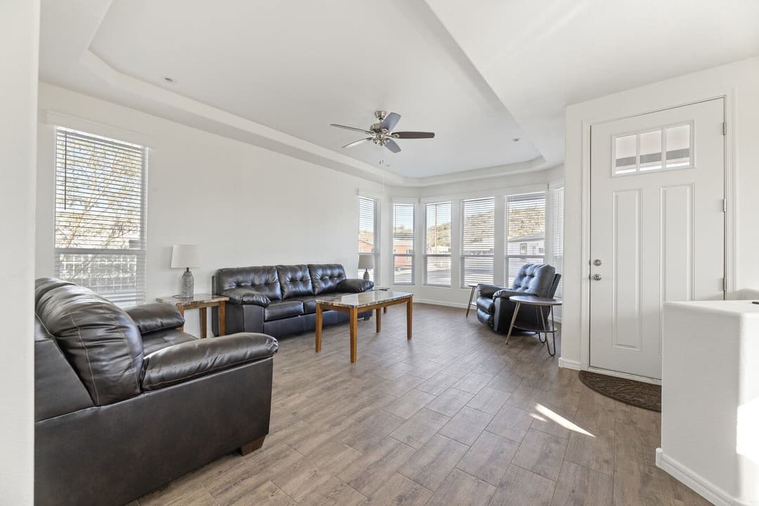 Pacifica  interior home features