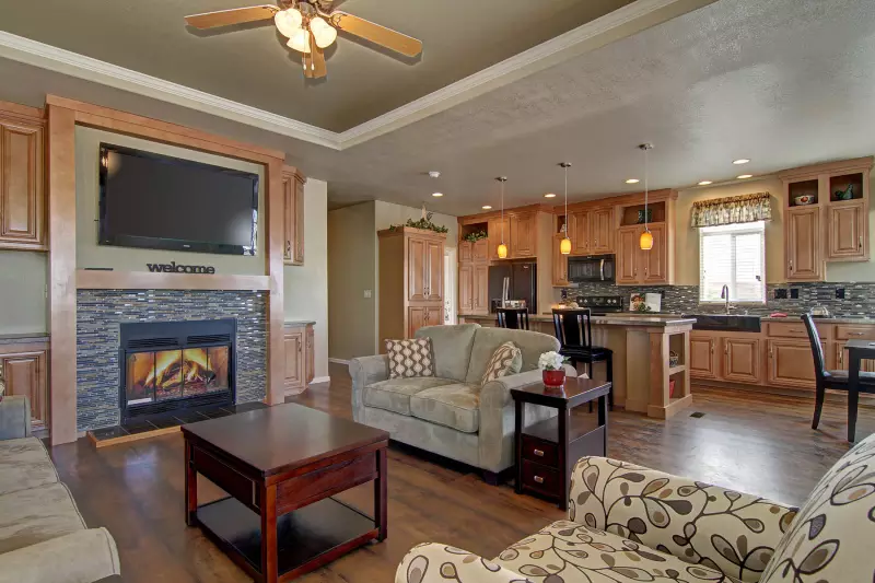 American freedom 2858 interior home features