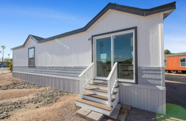 Edge  hero, exterior, and elevation home features