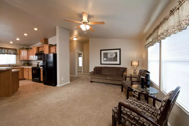 American freedom 2444 interior home features