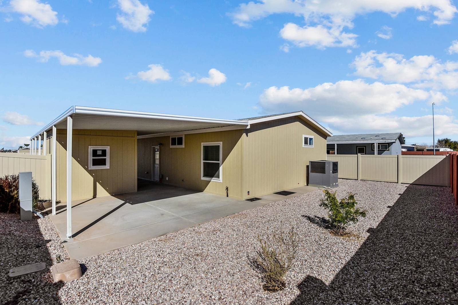 American freedom 2848u  exterior home features