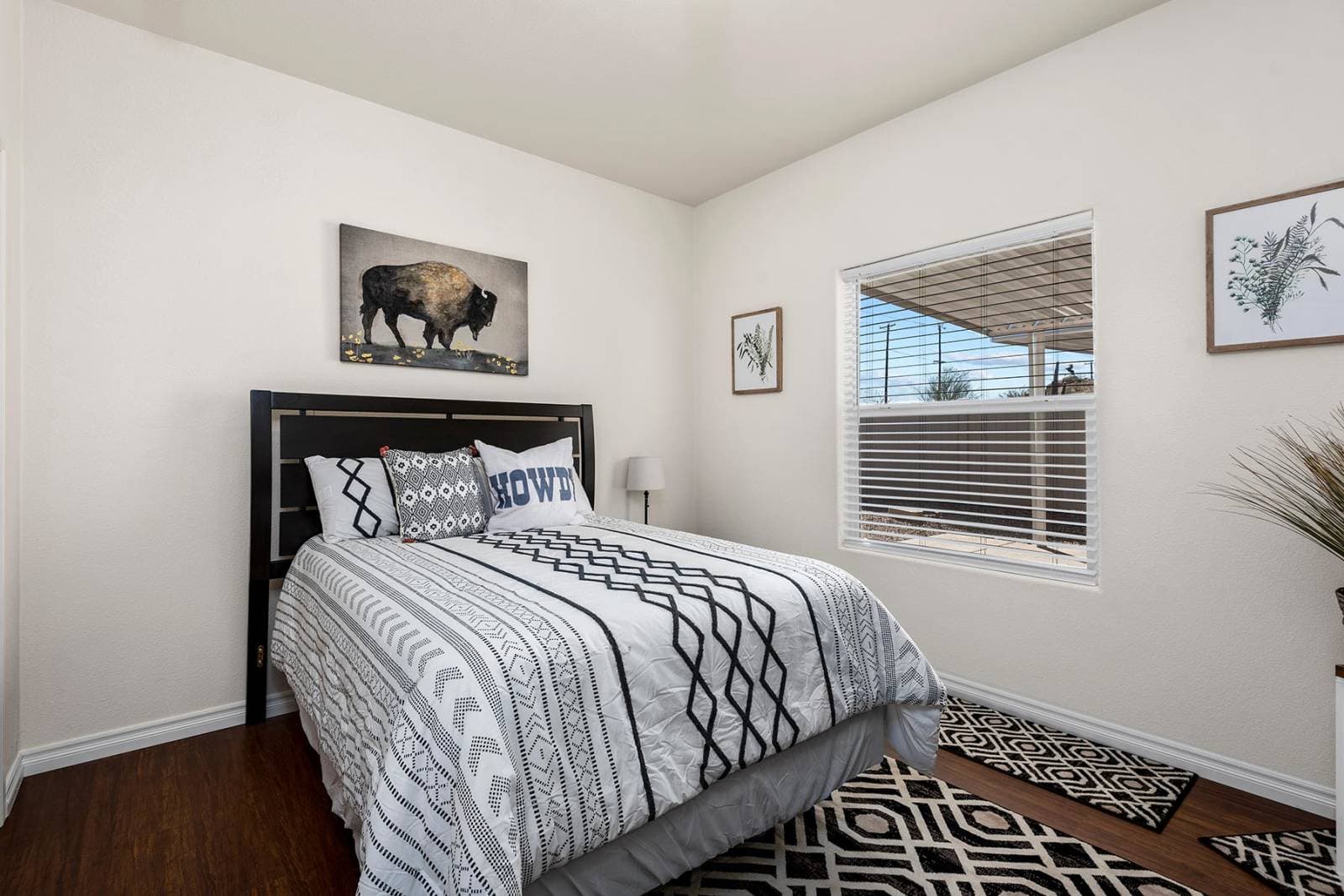 American freedom 2848u  bedroom home features